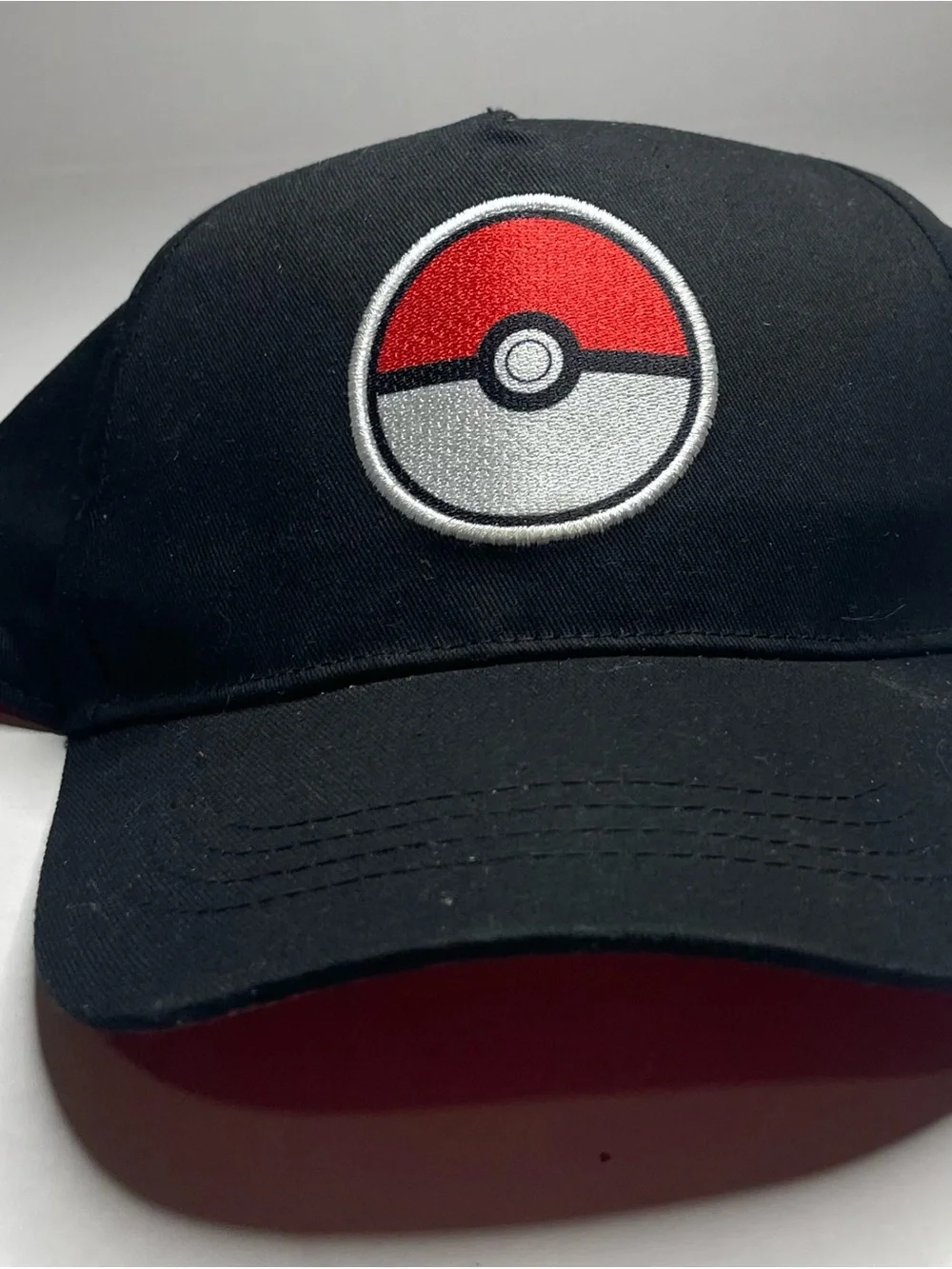 Official Pokémon Pokéball Embroidered Snapback Hat NWT